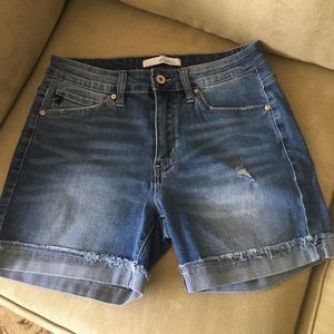 KAN CAN Frayed Hem Roll Cuff Denim Short